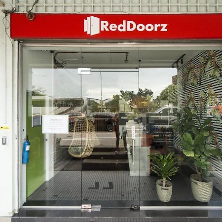 Reddoorz Hostel @ Kallang Mrt سنغافورة المظهر الخارجي الصورة