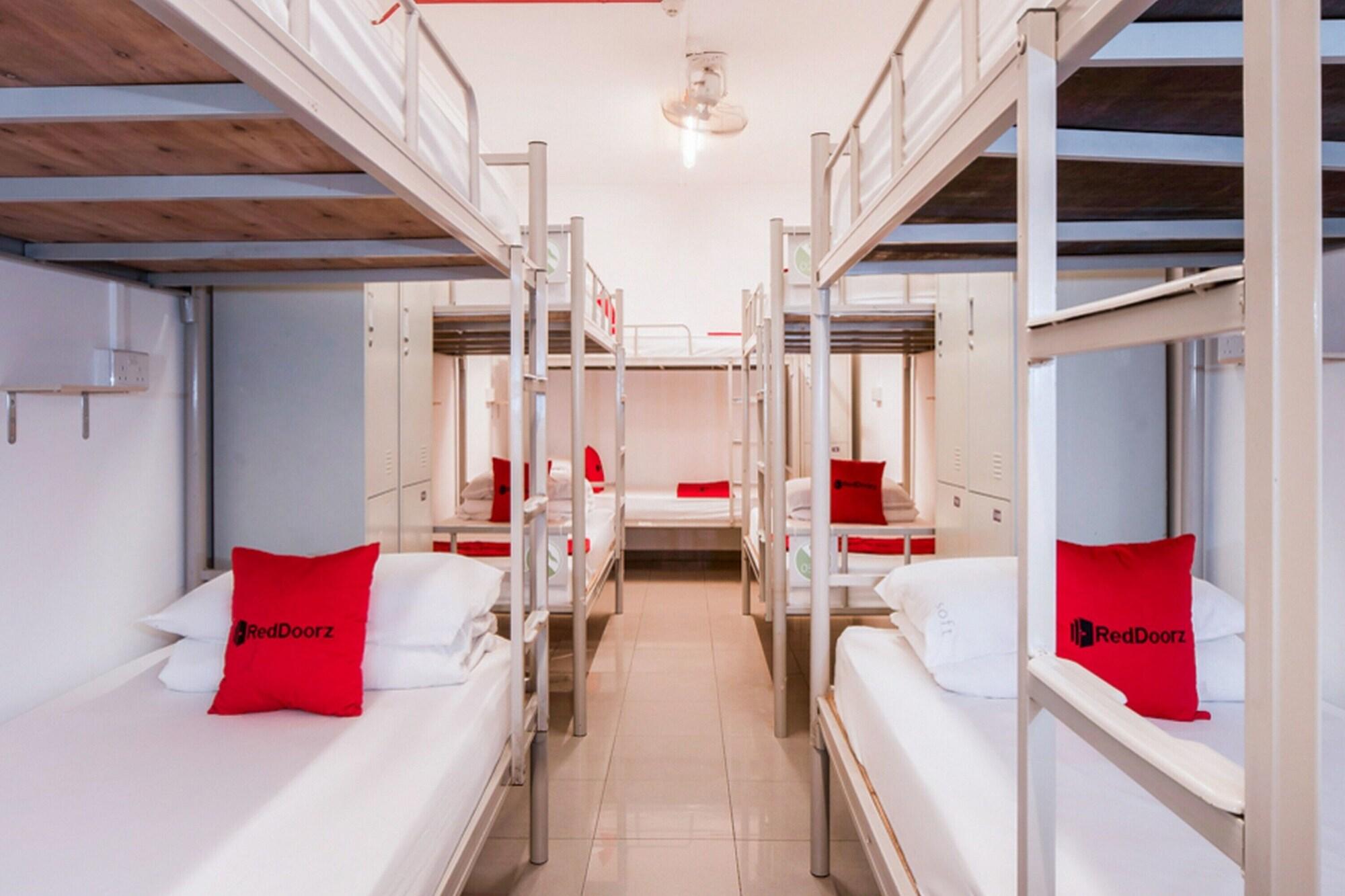 Reddoorz Hostel @ Kallang Mrt سنغافورة المظهر الخارجي الصورة