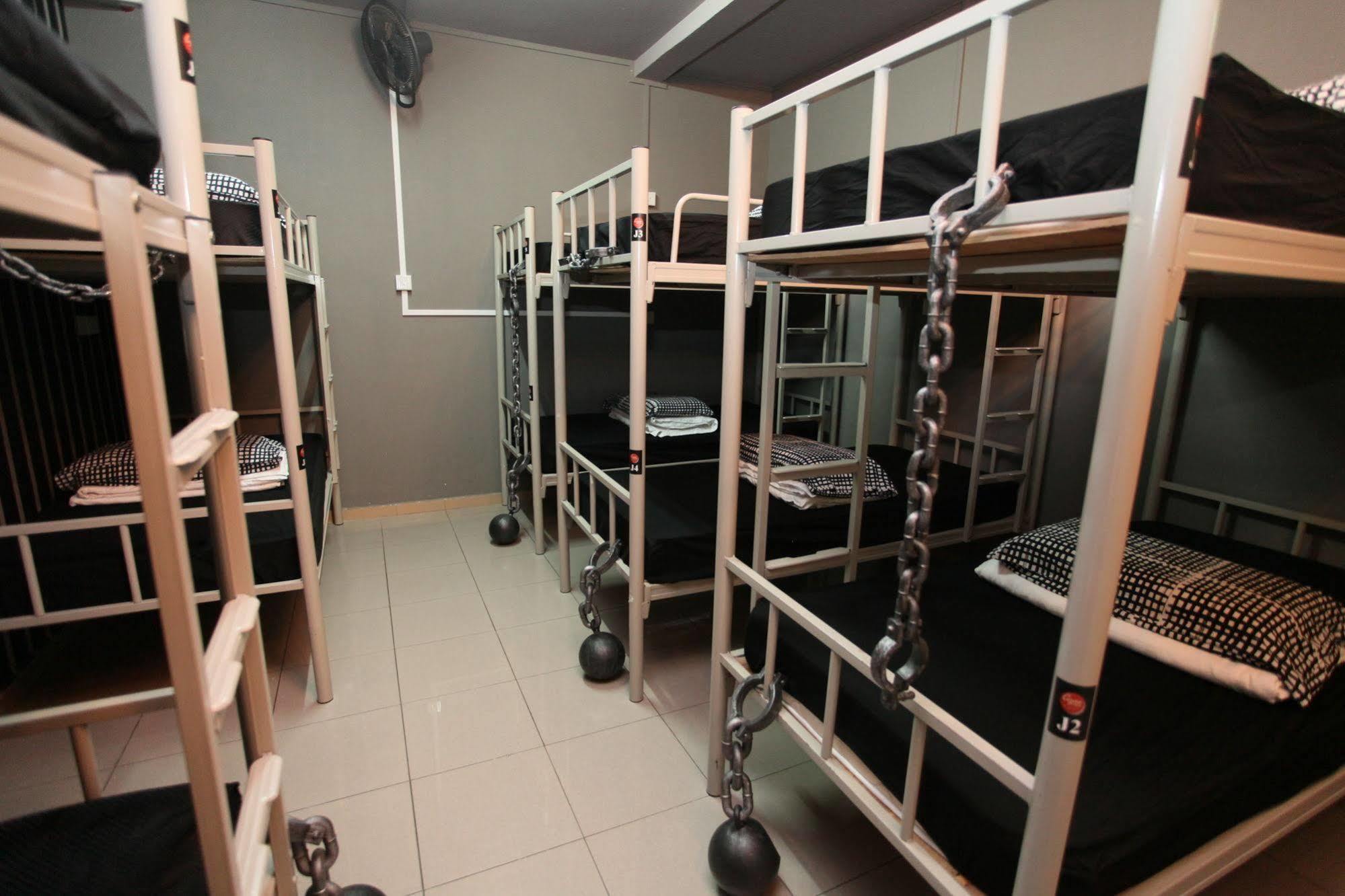 Reddoorz Hostel @ Kallang Mrt سنغافورة المظهر الخارجي الصورة