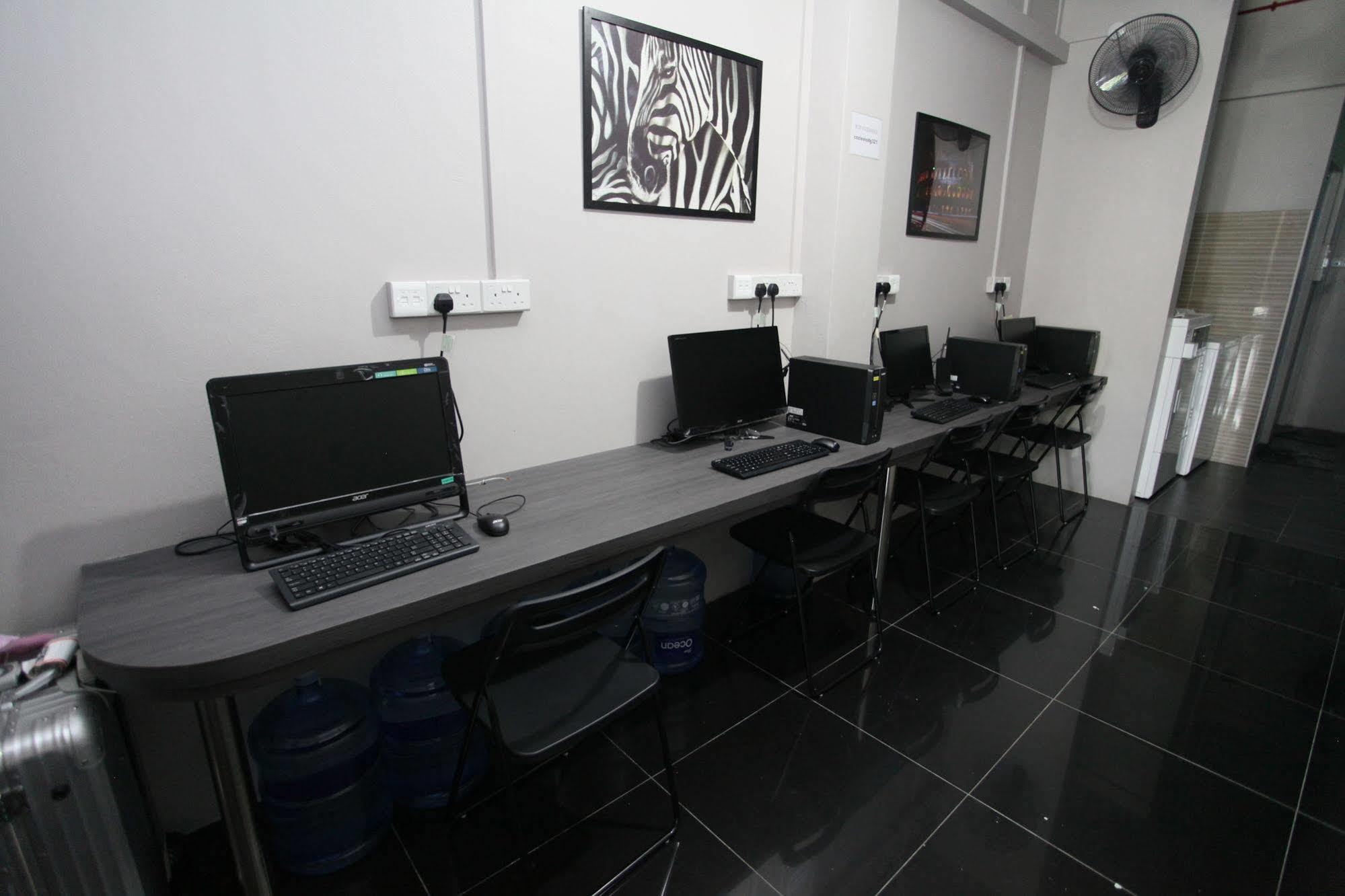 Reddoorz Hostel @ Kallang Mrt سنغافورة المظهر الخارجي الصورة